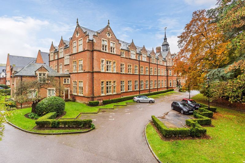 LEATHERHEAD KT22 Patrick Gardner