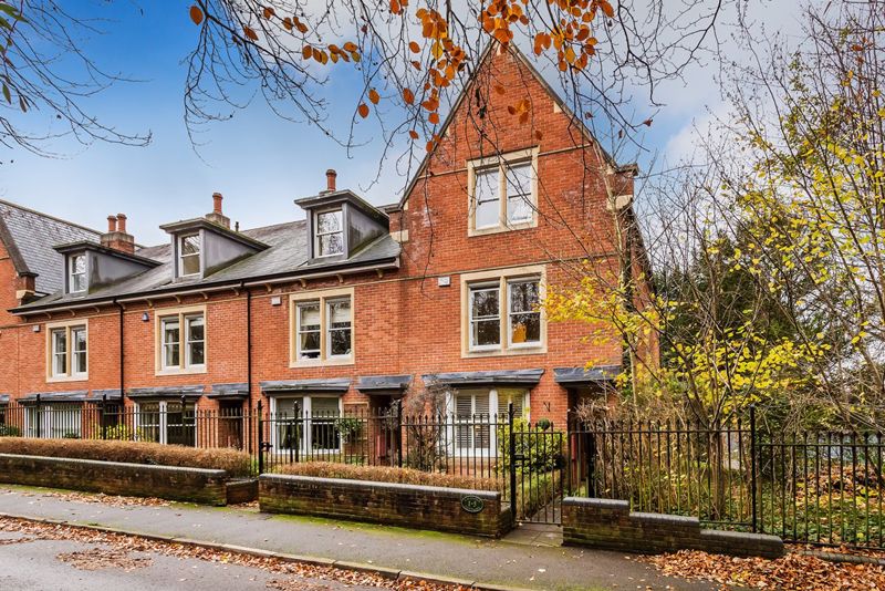 LEATHERHEAD KT22 Patrick Gardner