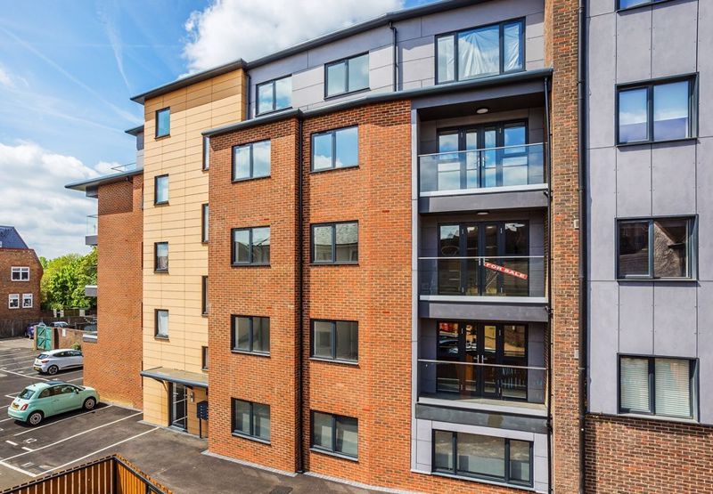 LEATHERHEAD KT22 Patrick Gardner