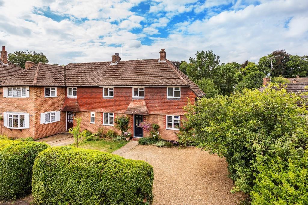 OVETON WAY, GREAT BOOKHAM, KT23 Patrick Gardner