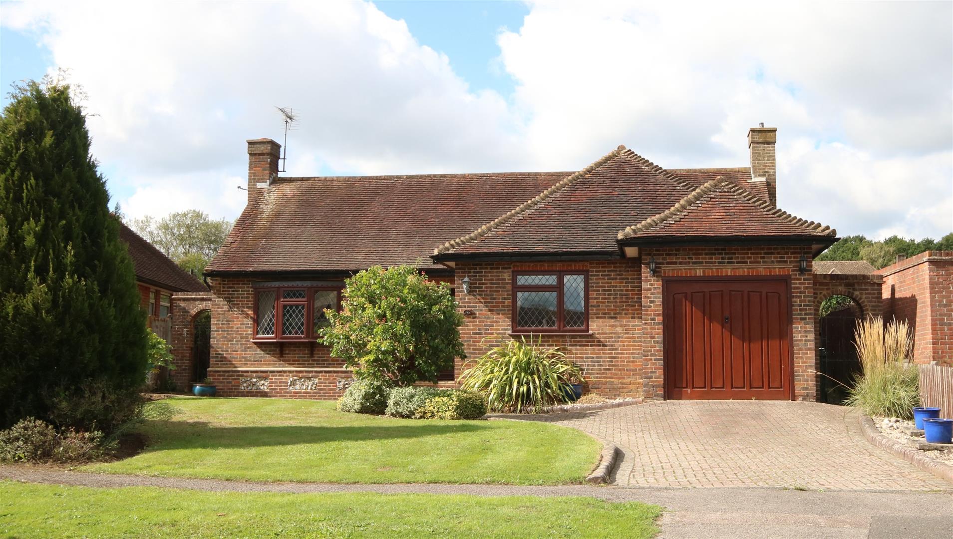 ASHTEAD KT21 Patrick Gardner