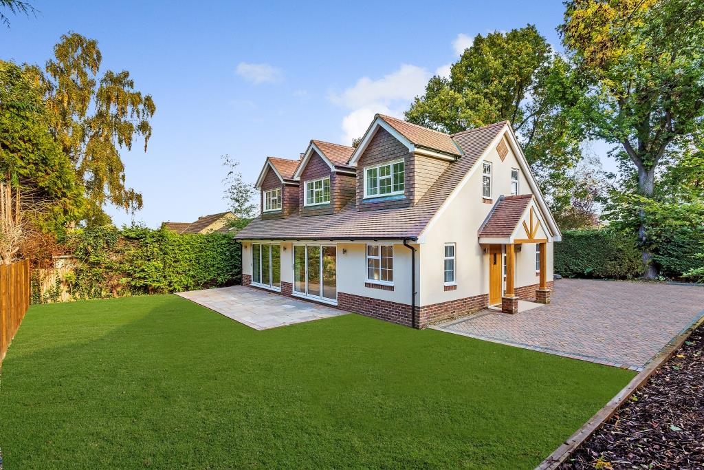 LEATHERHEAD ROAD, BOOKHAM, KT23