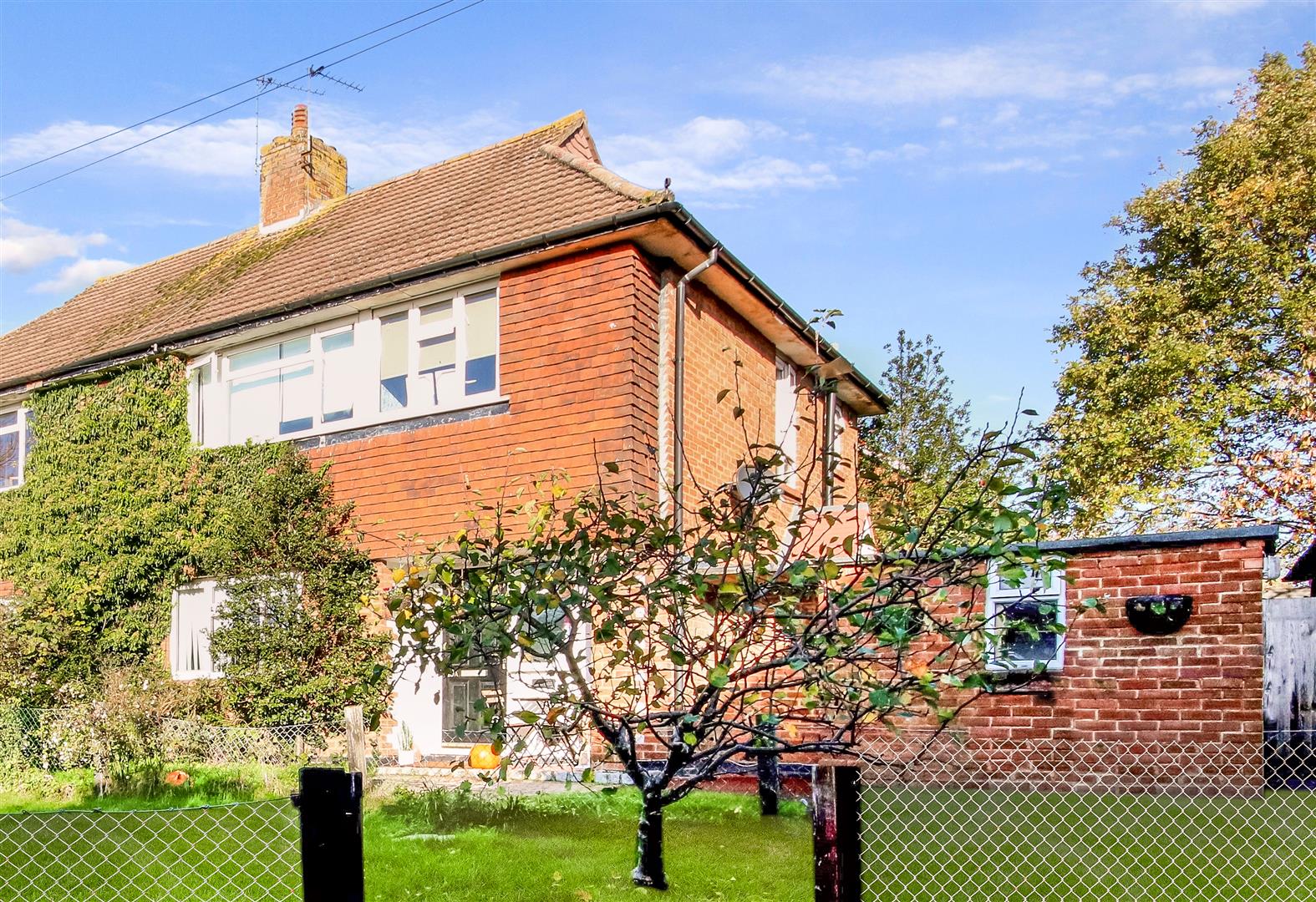 DARCY PLACE, ASHTEAD, KT21 Patrick Gardner