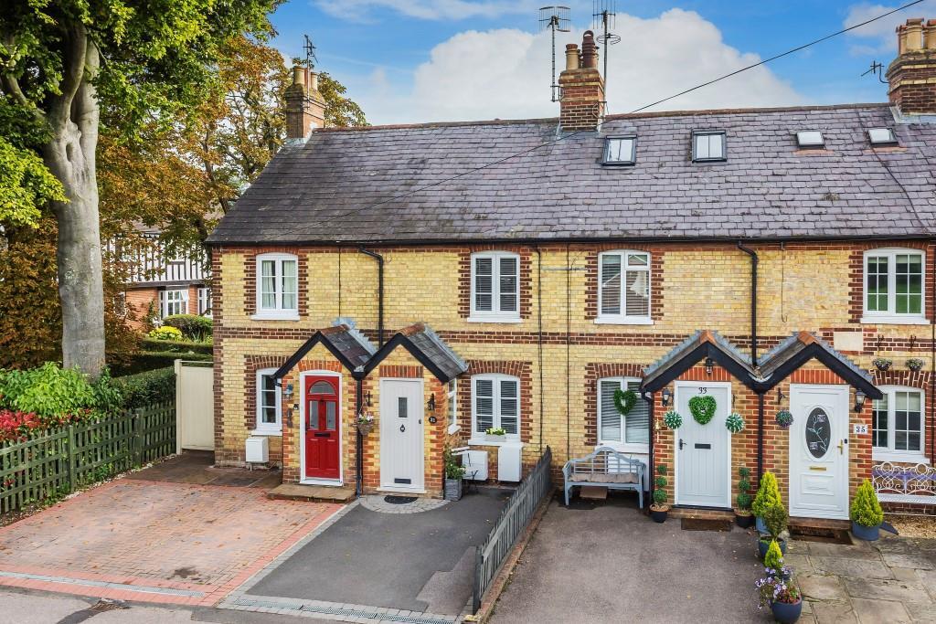 MIDDLE STREET, BROCKHAM, RH3 Patrick Gardner