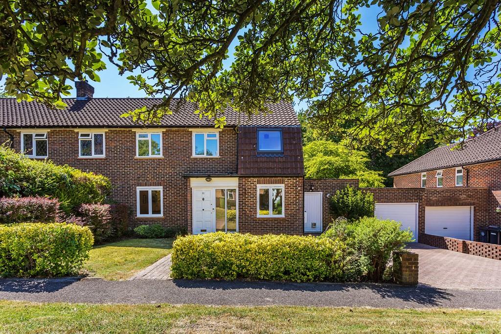 YARM COURT ROAD, LEATHERHEAD, KT22 Patrick Gardner