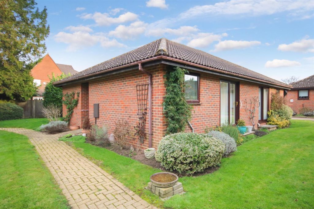 GREVILLE PARK ROAD, ASHTEAD, KT21