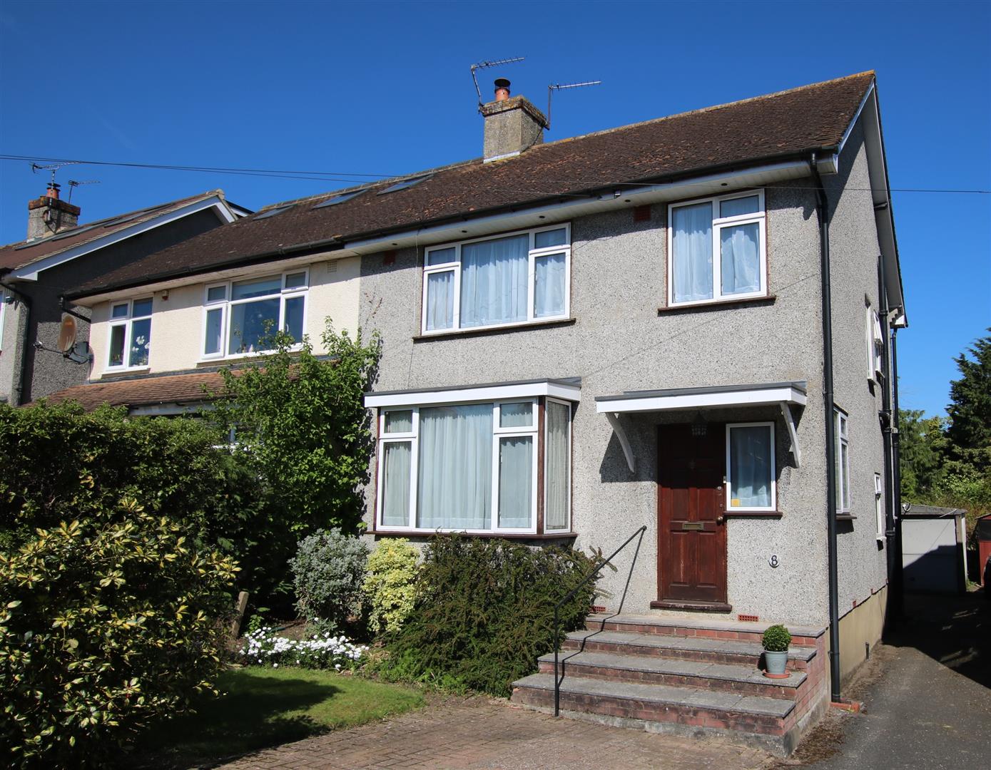 LODGE ROAD, FETCHAM, KT22 Patrick Gardner