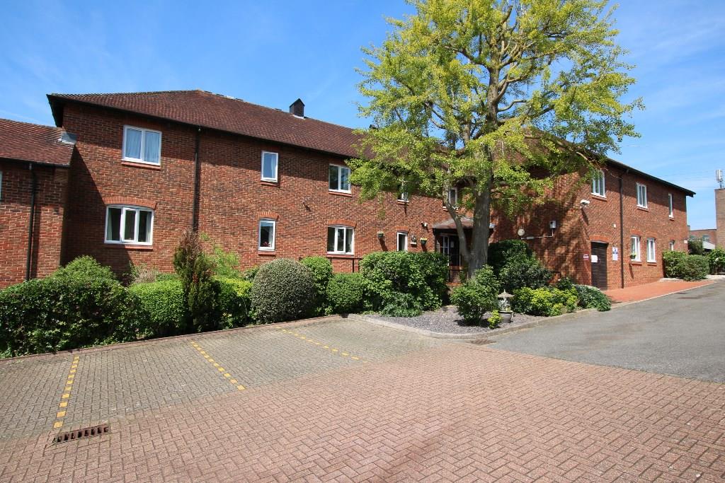 HOLLY COURT, LEATHERHEAD KT22