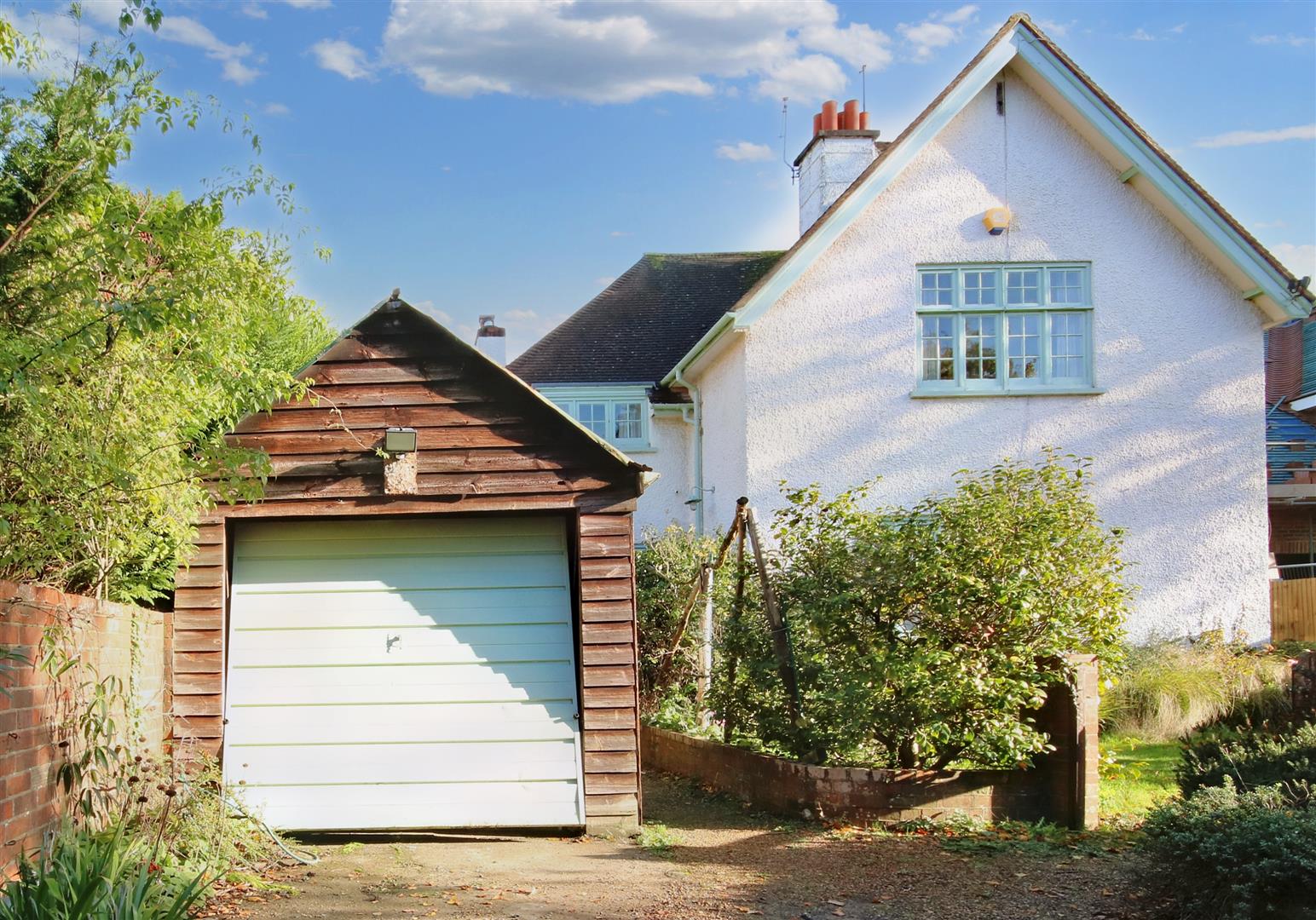 HARRIOTTS LANE, ASHTEAD, KT21 Patrick Gardner