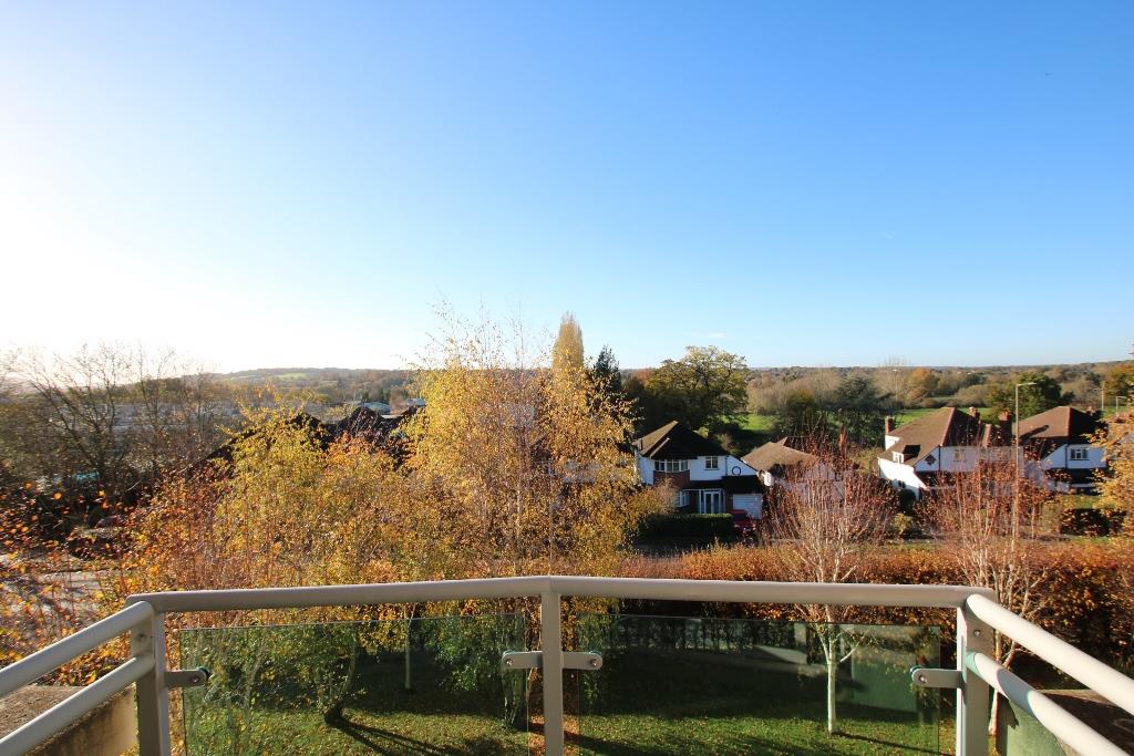 HIGHBURY DRIVE, LEATHERHEAD, KT22