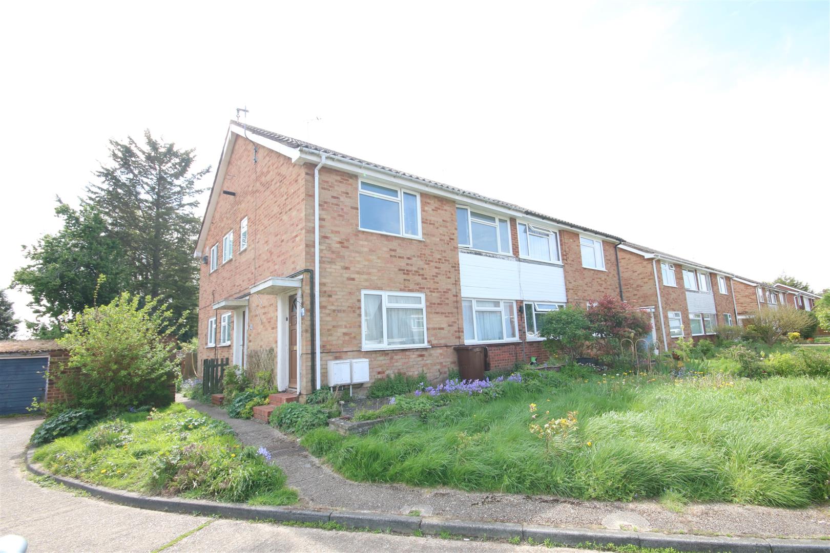 LARKSPUR WAY, WEST EWELL, KT19 Patrick Gardner