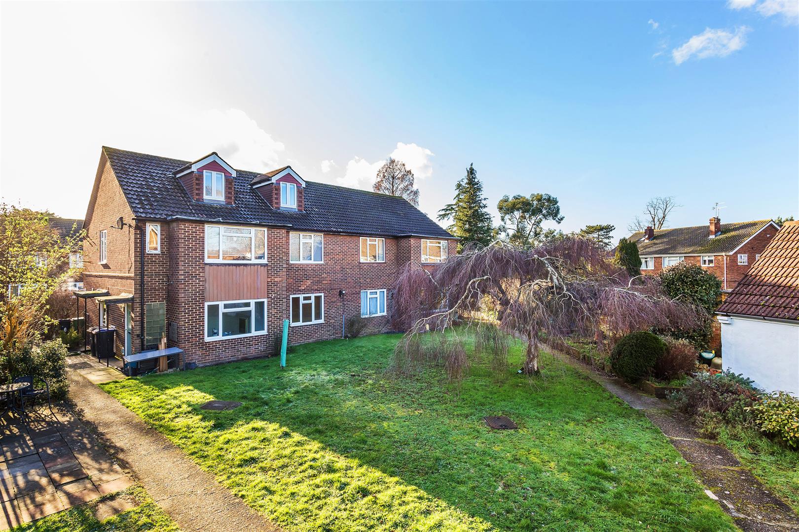 WOODFIELD ROAD, ASHTEAD, KT21 Patrick Gardner