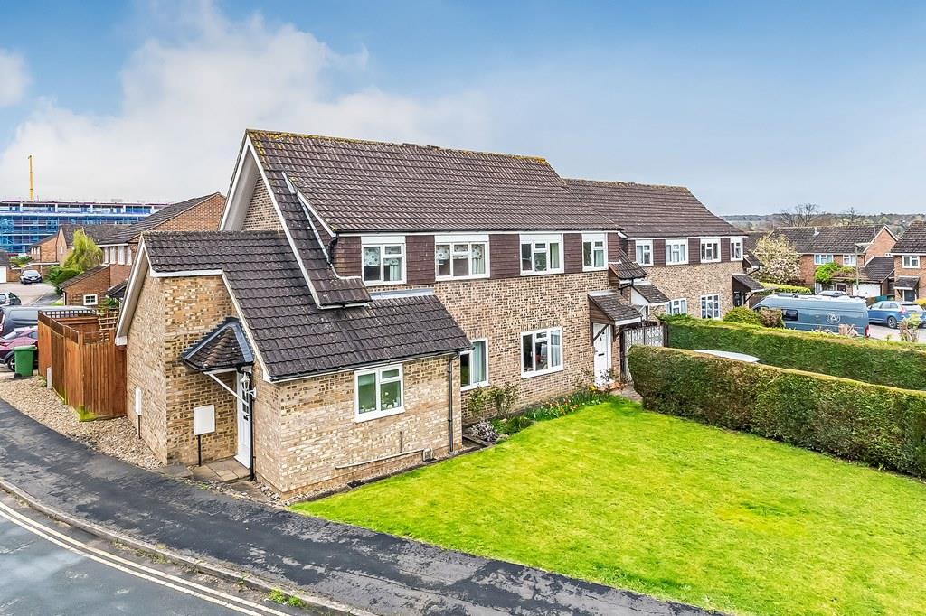 TUDOR WALK, LEATHERHEAD, KT22