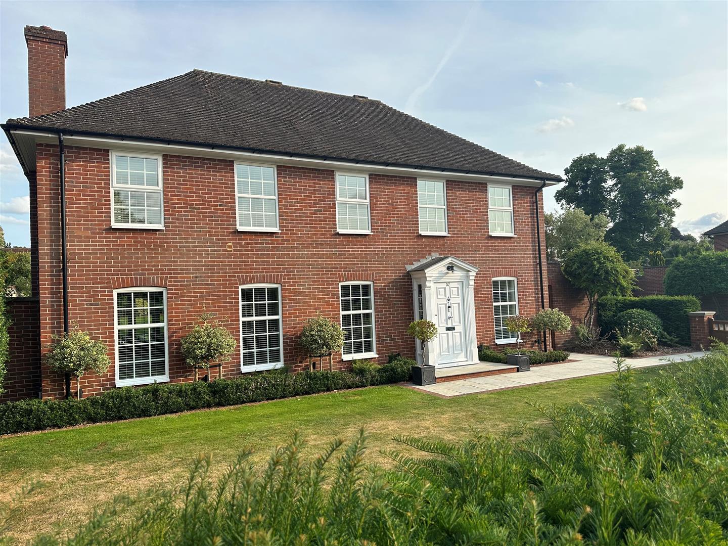 LOWER ROAD, FETCHAM, KT22 Patrick Gardner