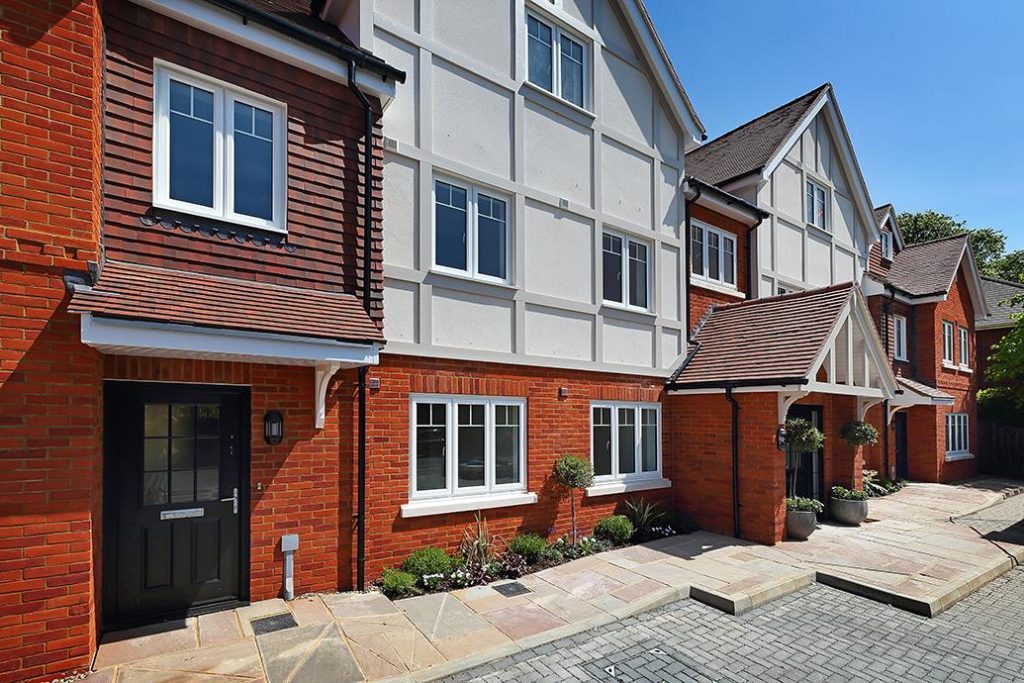 GARLANDS ROAD, LEATHERHEAD KT22