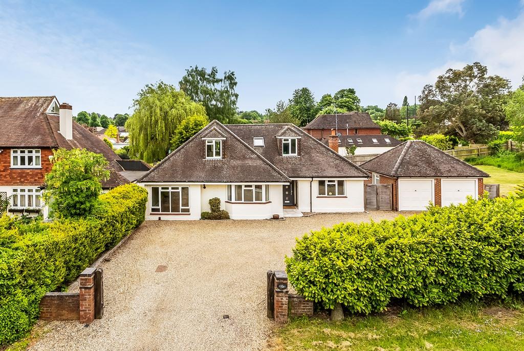 BELL LANE, FETCHAM, KT22