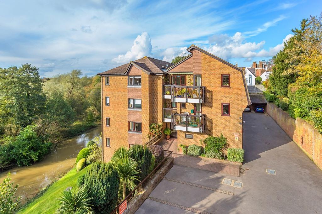 CAMPBELL COURT, SOUTH LEATHERHEAD, KT22