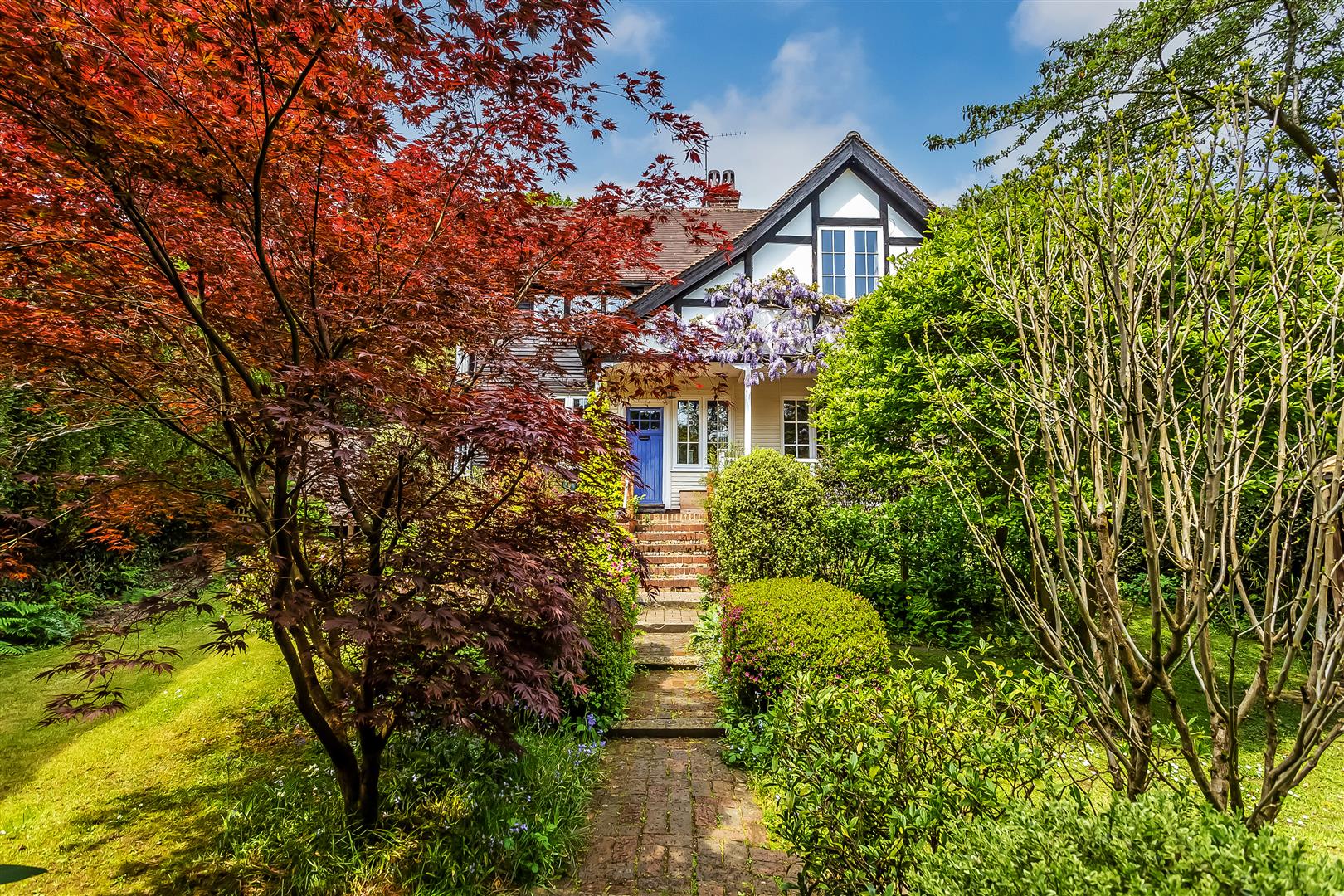 HOLMBURY ST. MARY RH5 Patrick Gardner