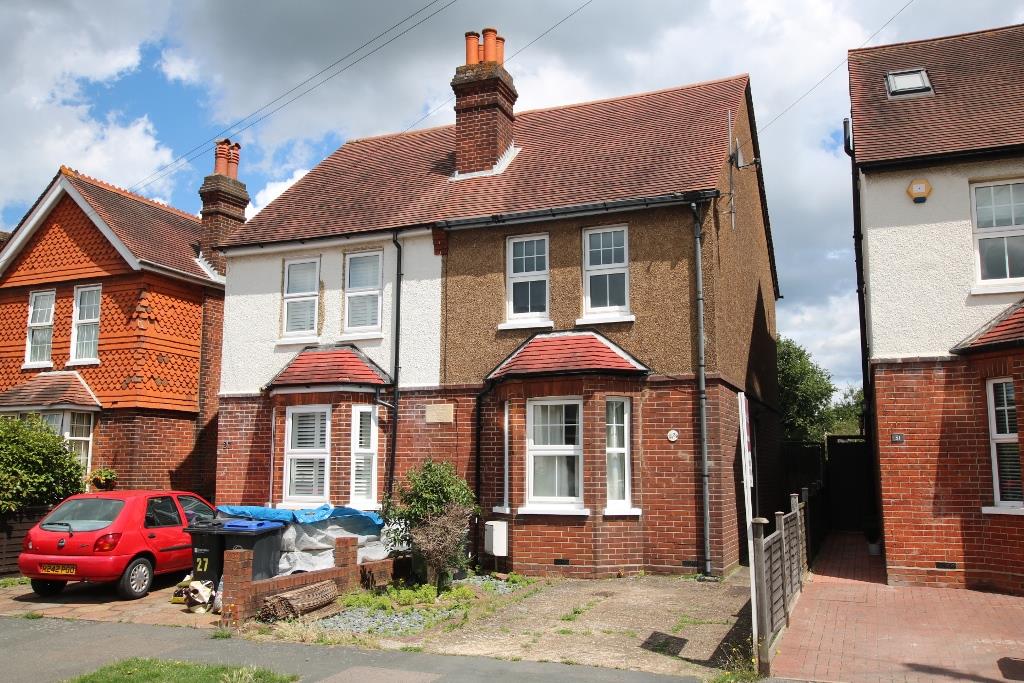 COPTHORNE ROAD, LEATHERHEAD KT22