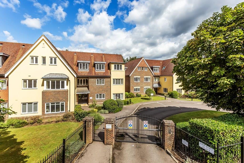 ASHCROFT PLACE, LEATHERHEAD, KT22