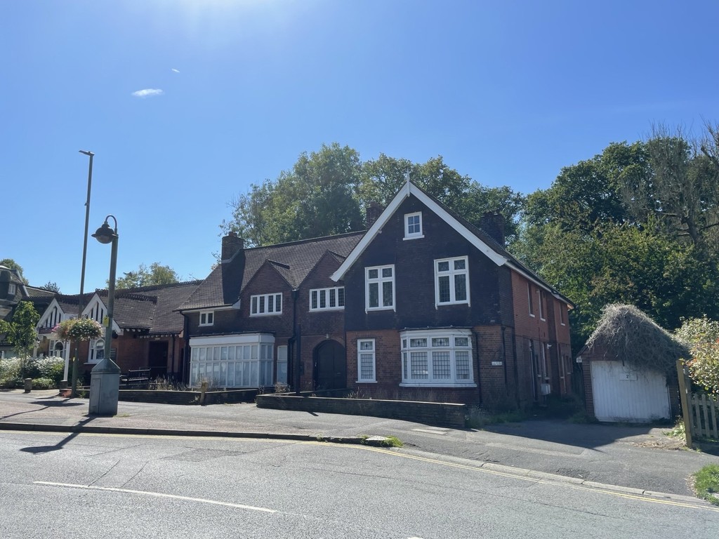 TADWORTH, KT20