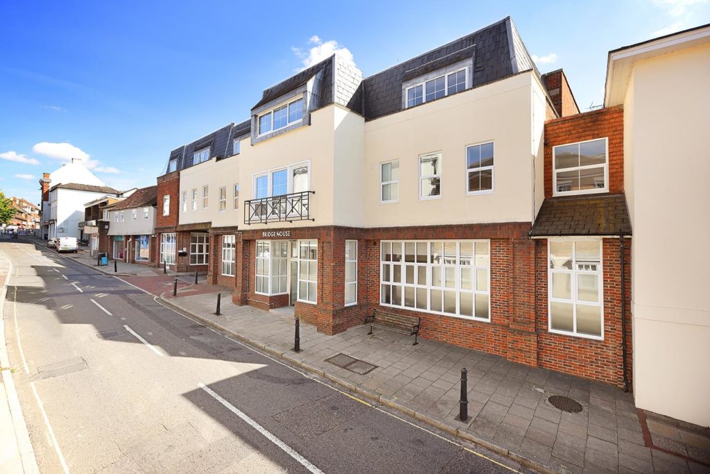 BRIDGE STREET, LEATHERHEAD KT22