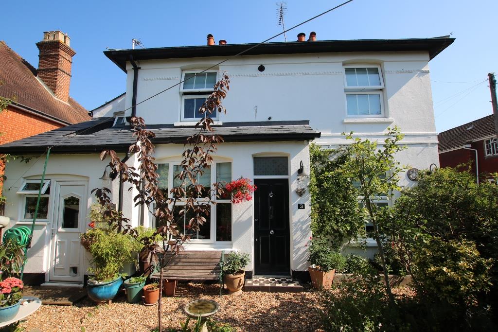 MAGAZINE PLACE, LEATHERHEAD, KT22