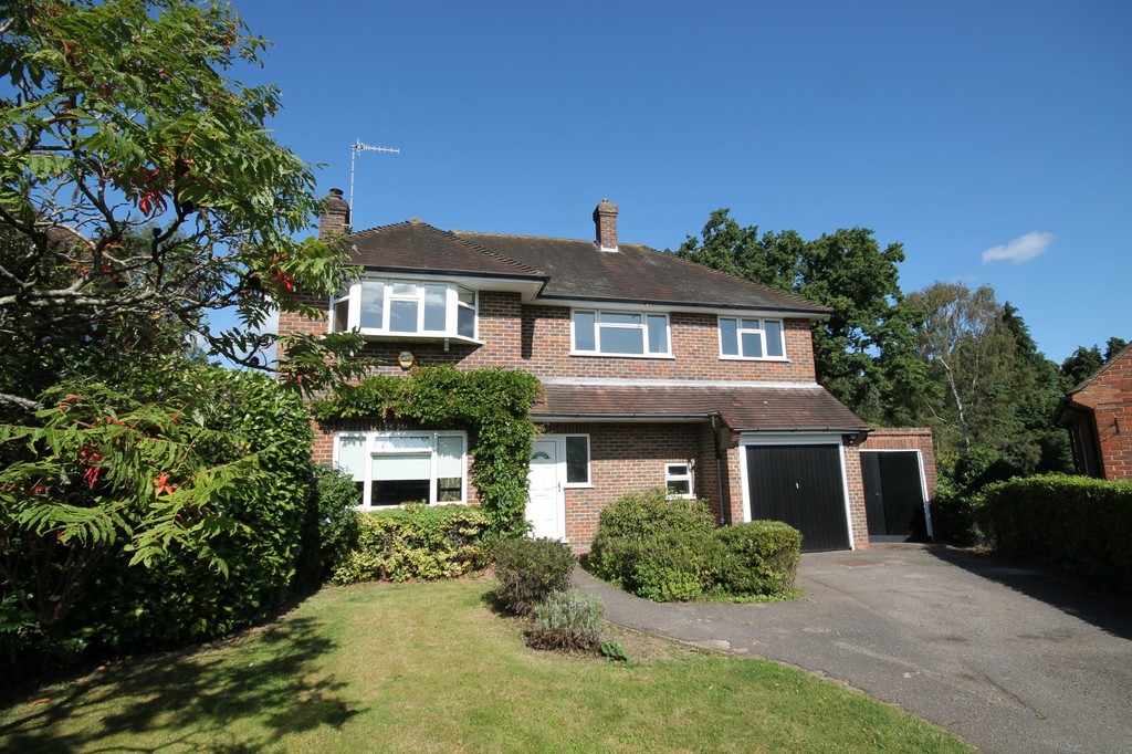 BENTSBROOK PARK, NORTH HOLMWOOD, RH5