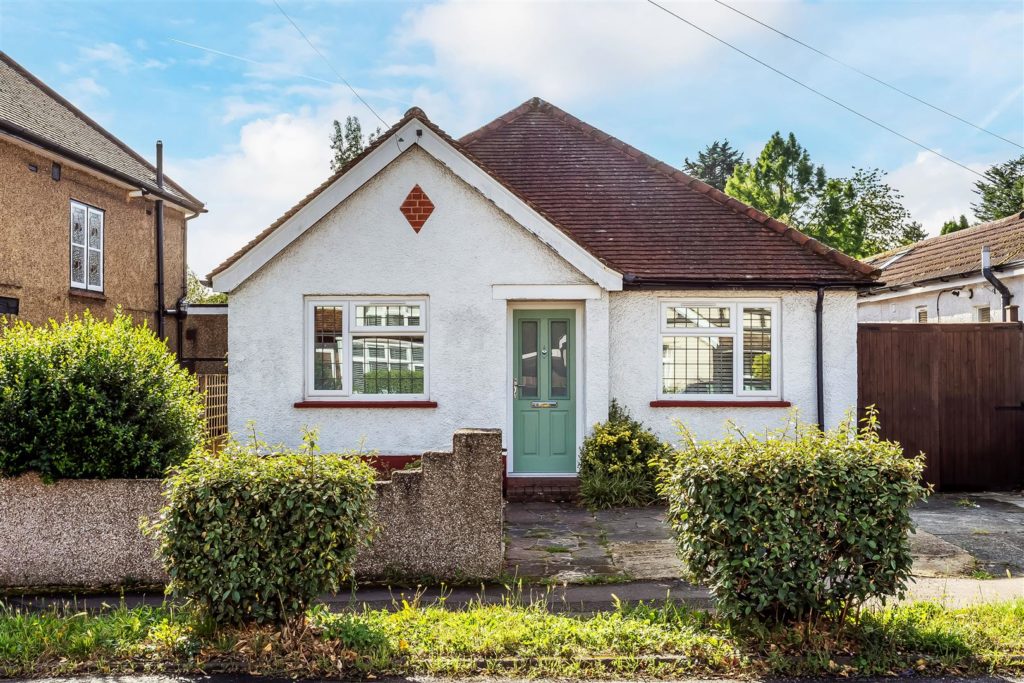 MANOR GREEN ROAD, EPSOM, KT19