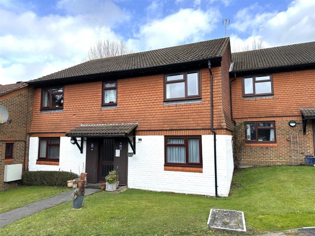 BROADMEAD, ASHTEAD, KT21