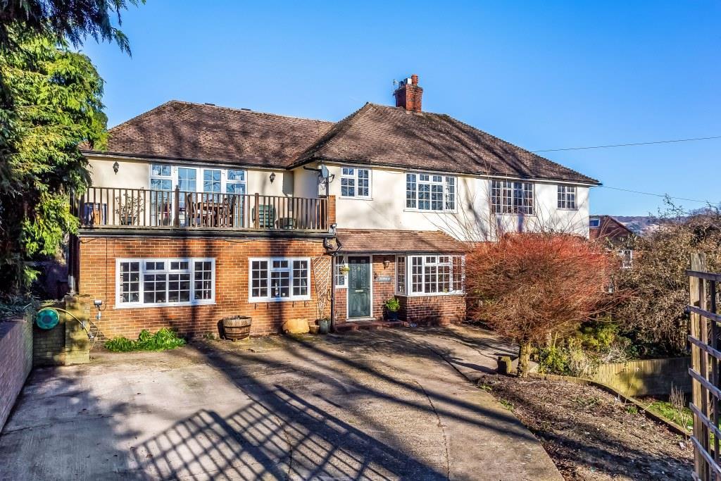 ASHCOMBE ROAD, DORKING, RH4