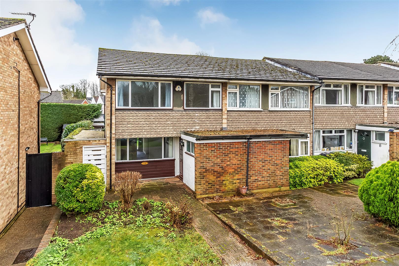 MARSHALLS CLOSE, EPSOM, KT19 Patrick Gardner