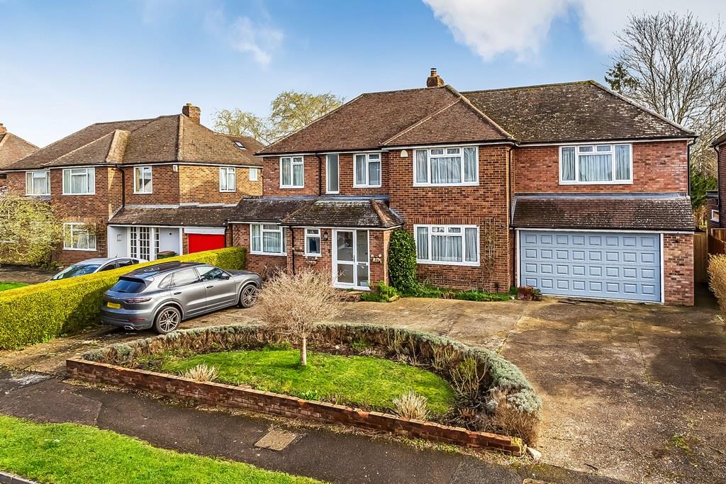 HAZEL WAY, FETCHAM, KT22