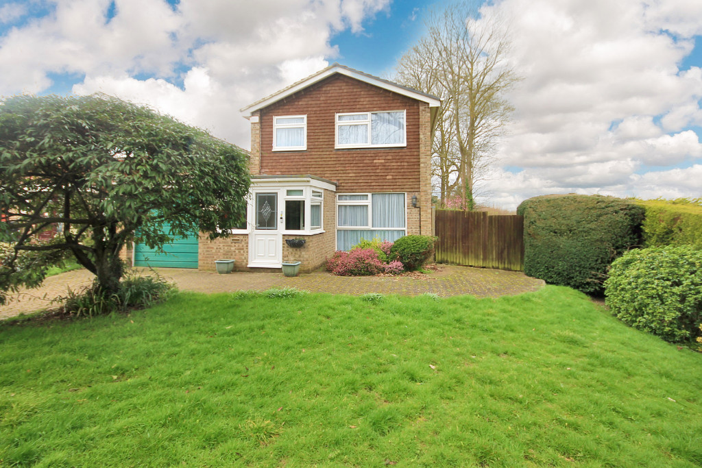 FIR TREE ROAD, BANSTEAD, SM7 Patrick Gardner