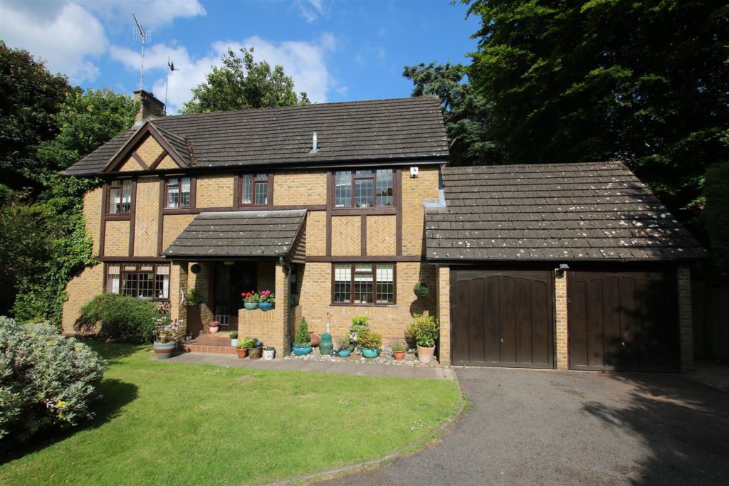 BEECH HOLT, LEATHERHEAD, KT22