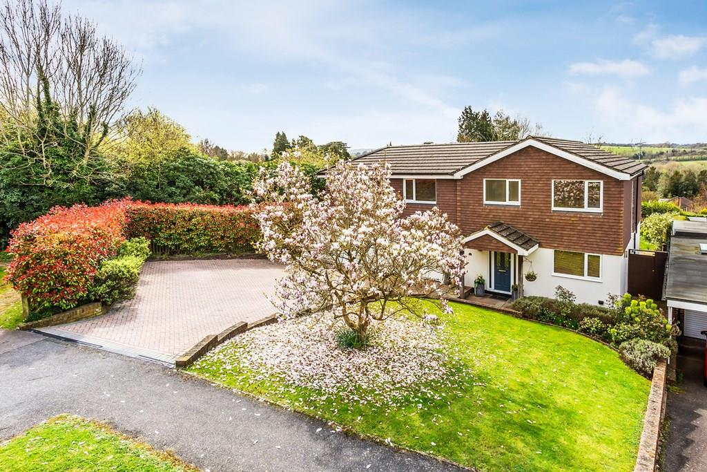WINDMILL DRIVE, LEATHERHEAD, KT22 Patrick Gardner