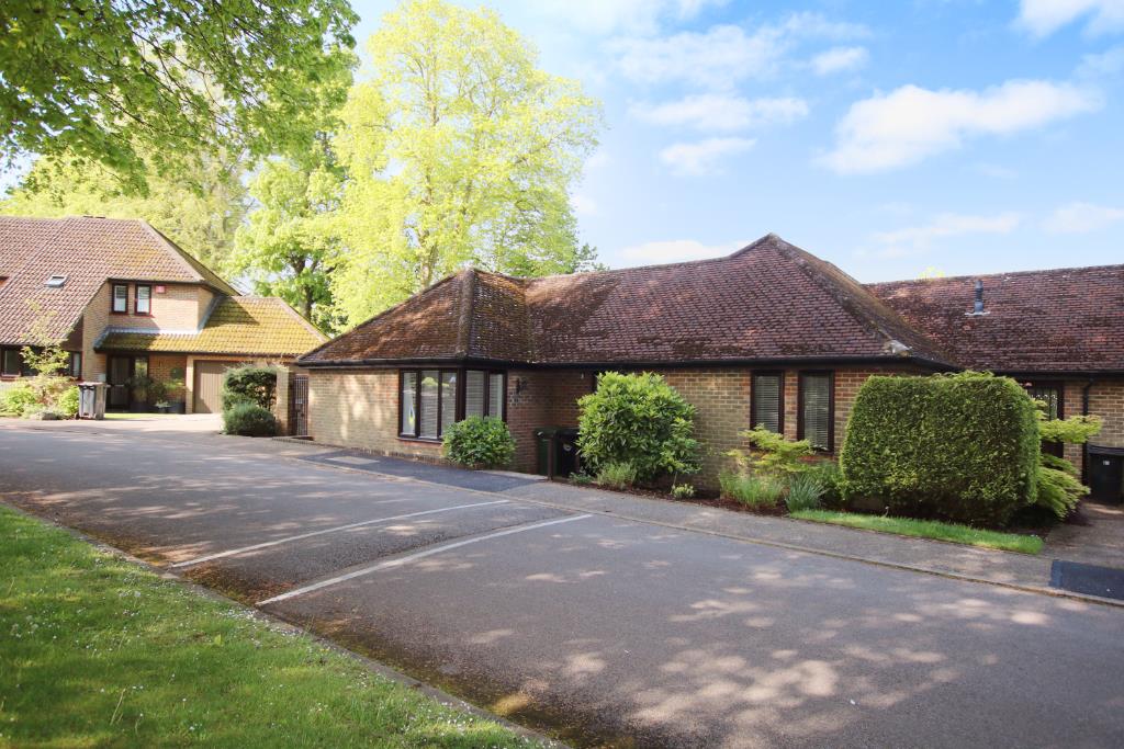 BEECHWOOD PARK, LEATHERHEAD, KT22