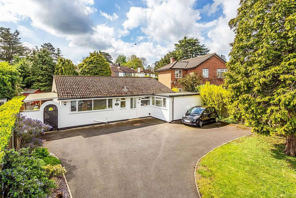 COBHAM ROAD, FETCHAM, KT22