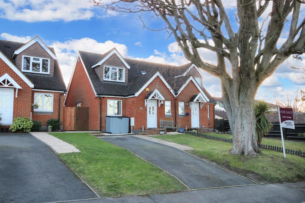 BEACONSFIELD ROAD, LANGLEY VALE, KT18