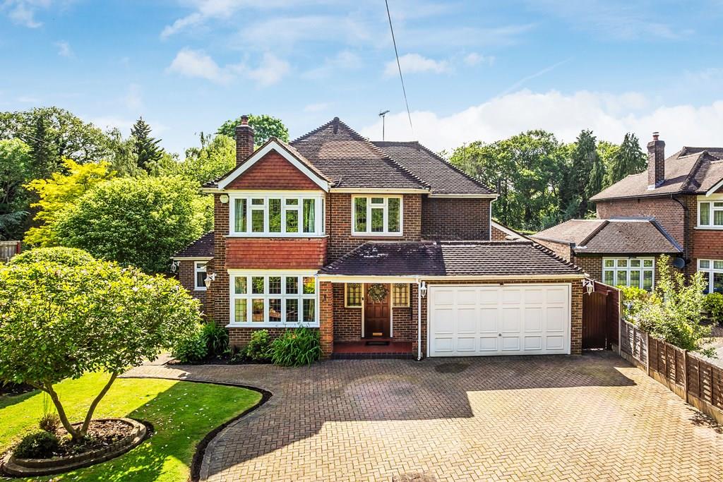 OXSHOTT ROAD, LEATHERHEAD, KT22