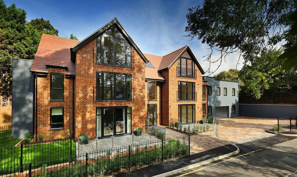 ASHTEAD KT21
