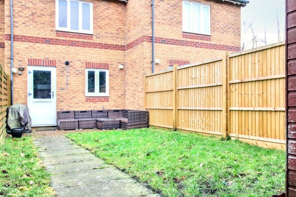 RUTLAND CLOSE, ASHTEAD, KT21