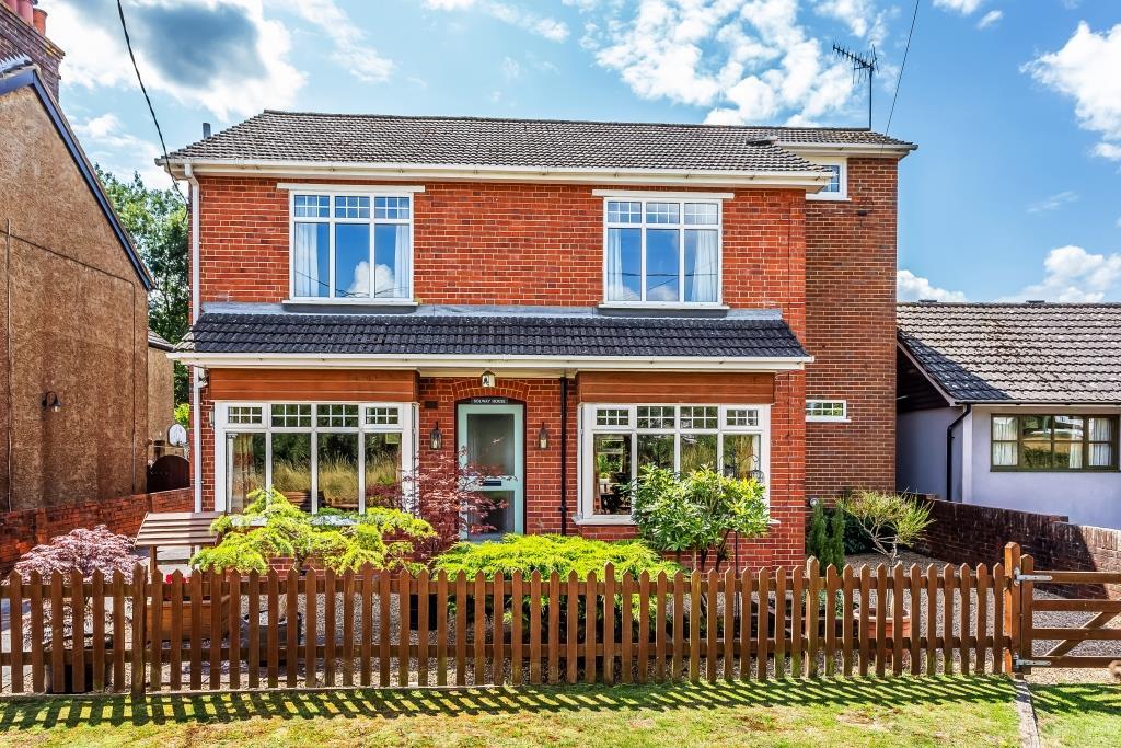 NORFOLK LANE, MID HOLMWOOD, RH5