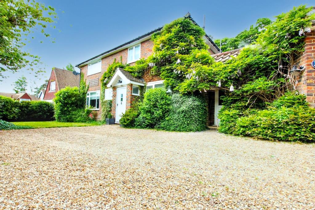TALEWORTH ROAD, ASHTEAD, KT21