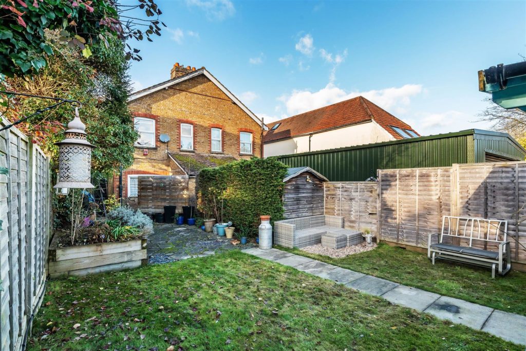BARNETT WOOD LANE, ASHTEAD, KT21