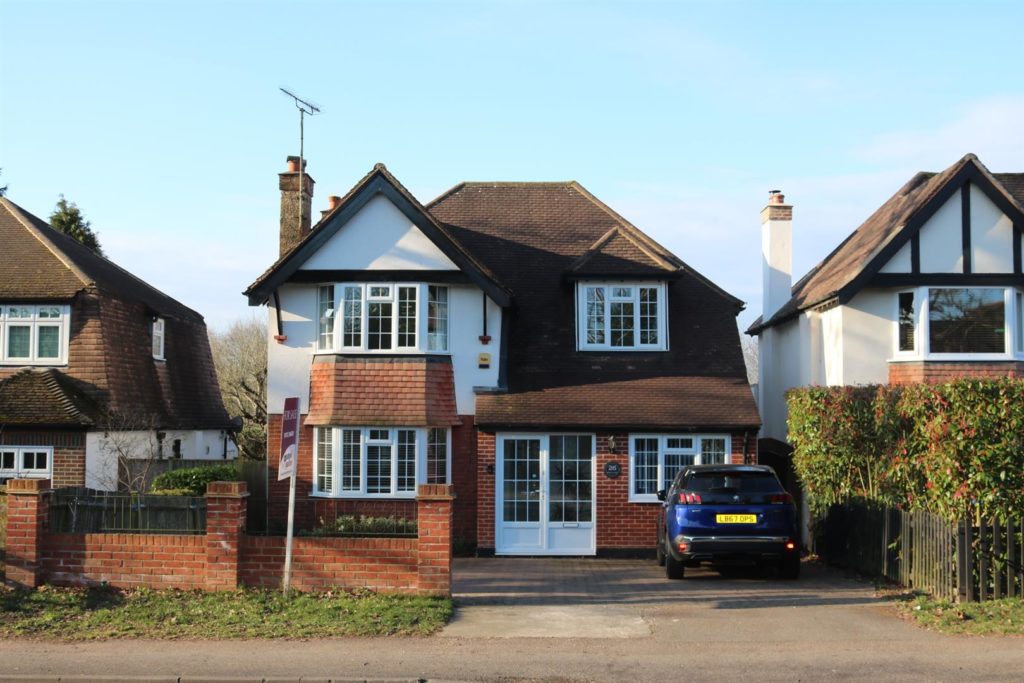 RANDALLS ROAD, LEATHERHEAD, KT22