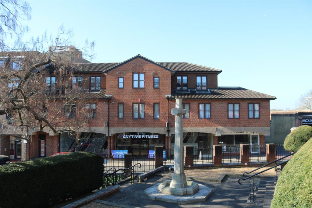 GRANTHAM HOUSE, NORTH STREET, LEATHERHEAD, KT22