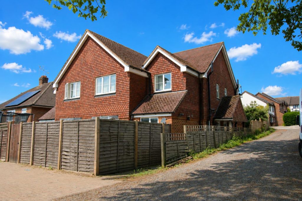 HILLRISE COTTAGE, KINGSTON ROAD, LEATHERHEAD, KT22