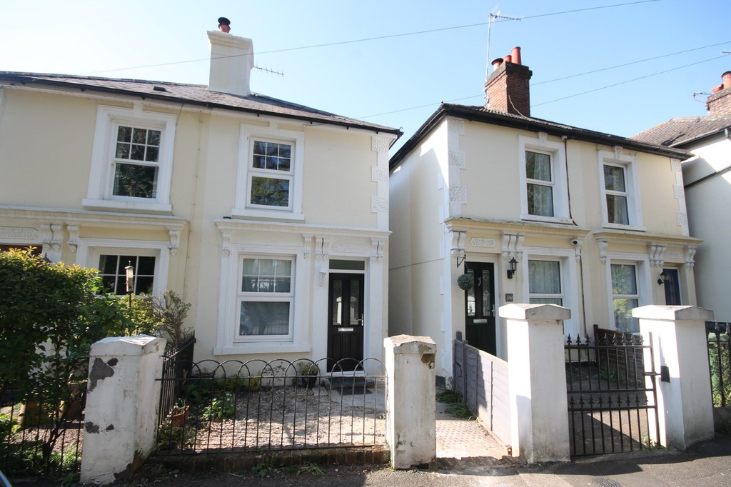 POPLAR ROAD, LEATHERHEAD KT22