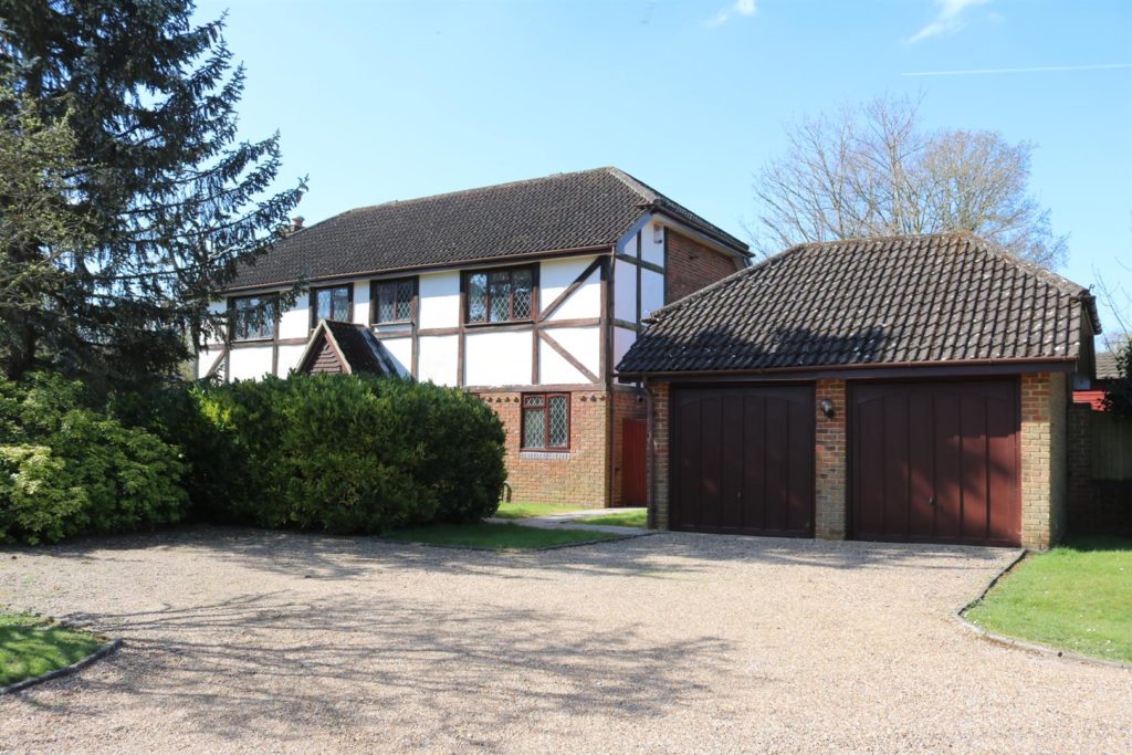 OFF THE MOUNT, FETCHAM, KT22